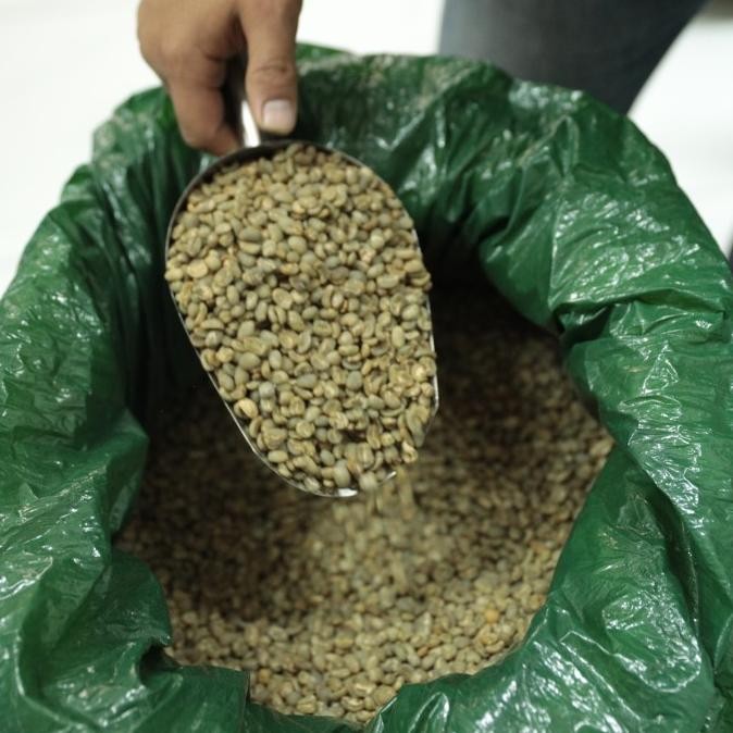 

Arunika Blend Roasted Coffee Beans Biji Kopi Matang 200gr/1kg [terbaik]