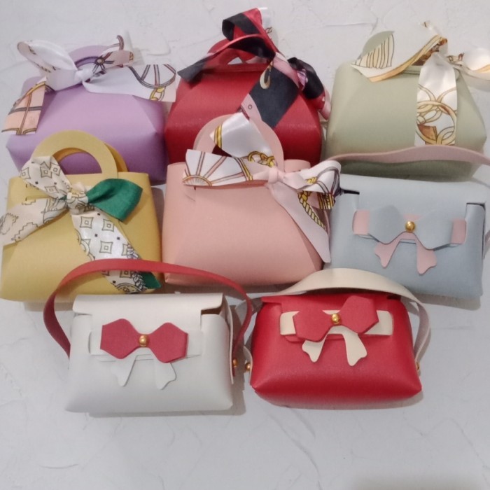 

siap kirim] GIFT BOX C CHOCOLATE
