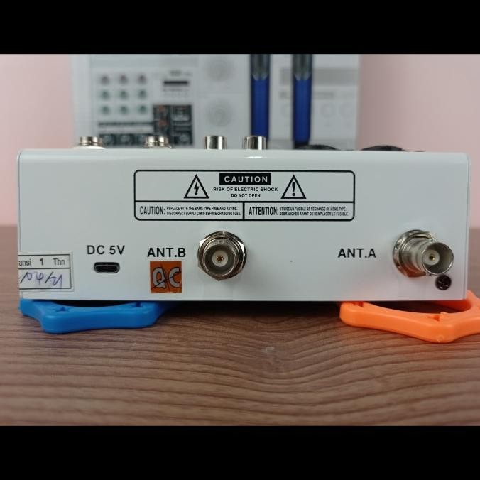 Grosir Mixer Mini/Mixer Audio Soundcraft Efx 402W Gold 4Ch + 2Bh Mic Wireless Usb-Bluetooth Warna Gl