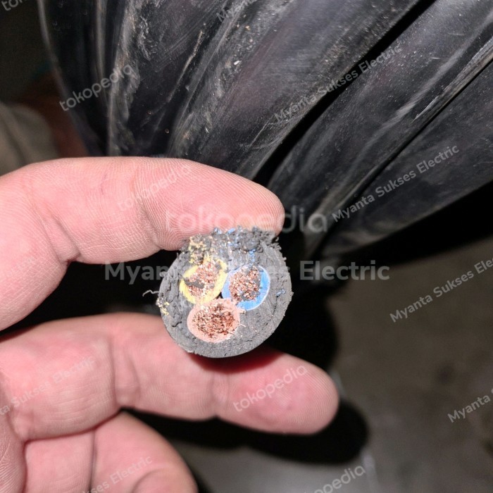Kabel Listrik Serabut Nyyhy 3X16 Mm 4 Besar Potongan