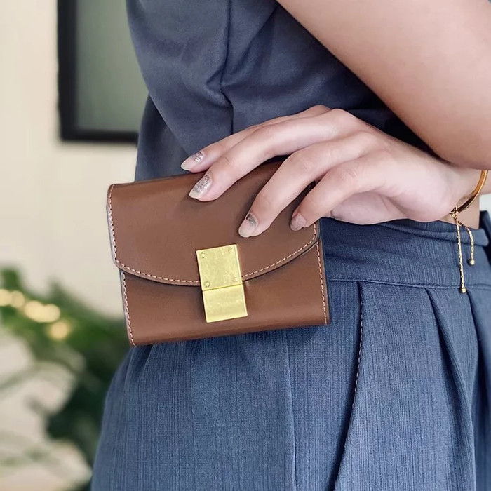 

WCH-02BR BROWN KIMO COMPACT CARD HOLDER AND WALLET