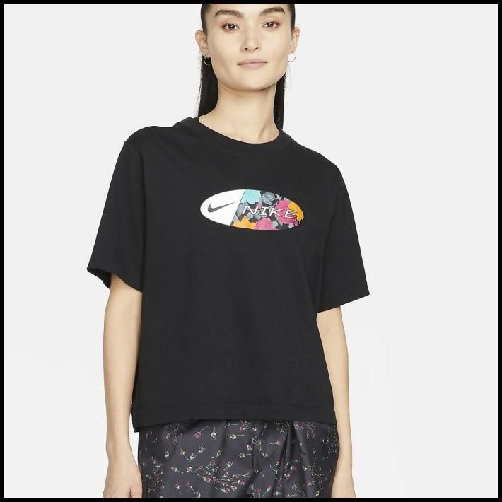 Dn5759 010 Womens Nike Sportswear Icon Clash Boxy Tee