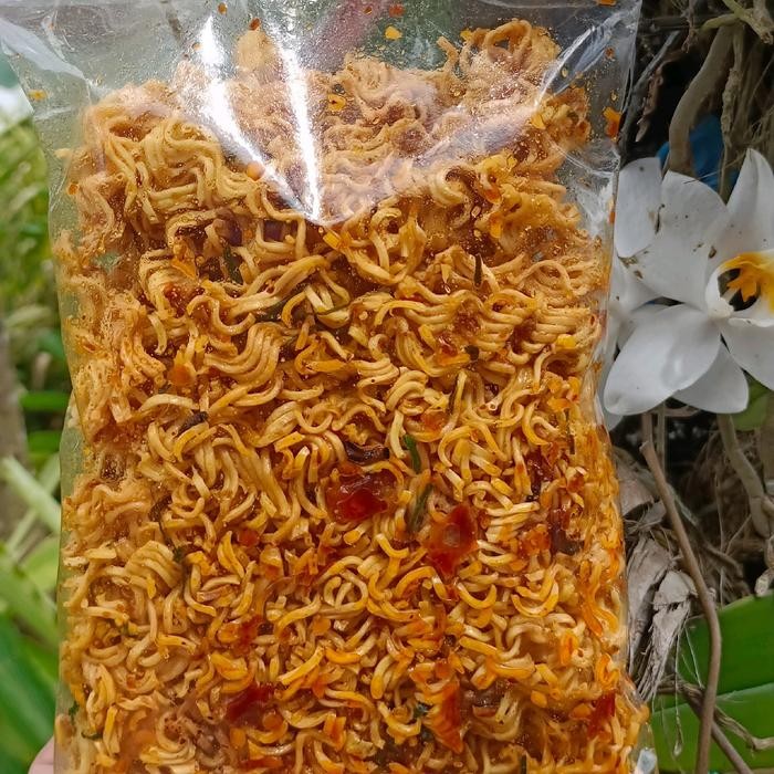 

EKSLUSIF 500gr - Mie kering pedas daun jeruk Food
