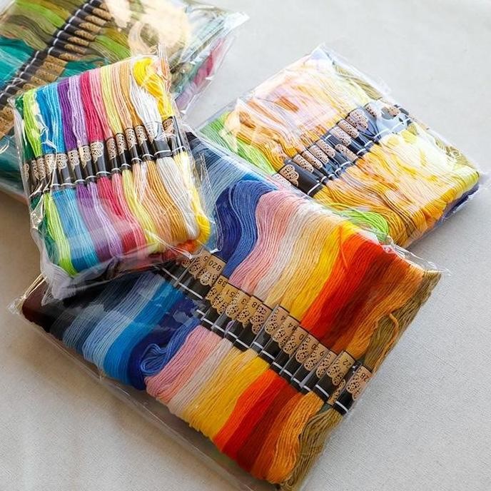 

Paket Benang Sulam Set 24/50/100/150 Warna