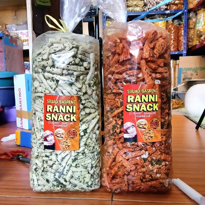 

EKSLUSIF 1Bal-Basreng sultan pedas daun jeruk gacor isi 2kg Goreng Food Snacks Cemilan Snack