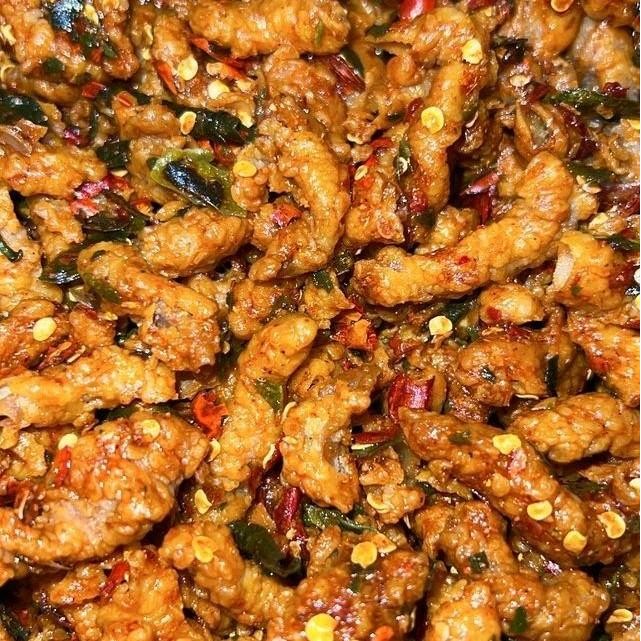 

TERBARU USUS CRISPY usus pedas asin gurih 1kg Food Cemilan Snack