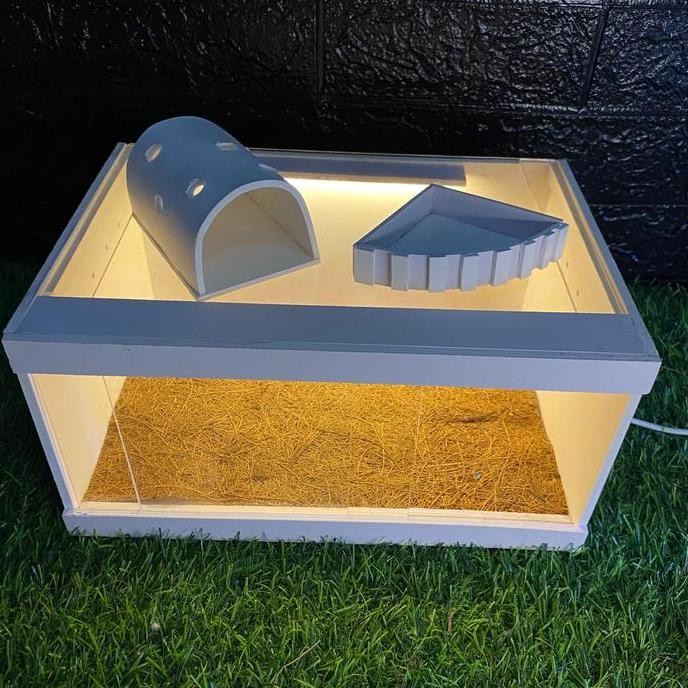 Terarium Reptil Transparan / Kandang Reptil Akrilik Uk L Original Dan Terlaris