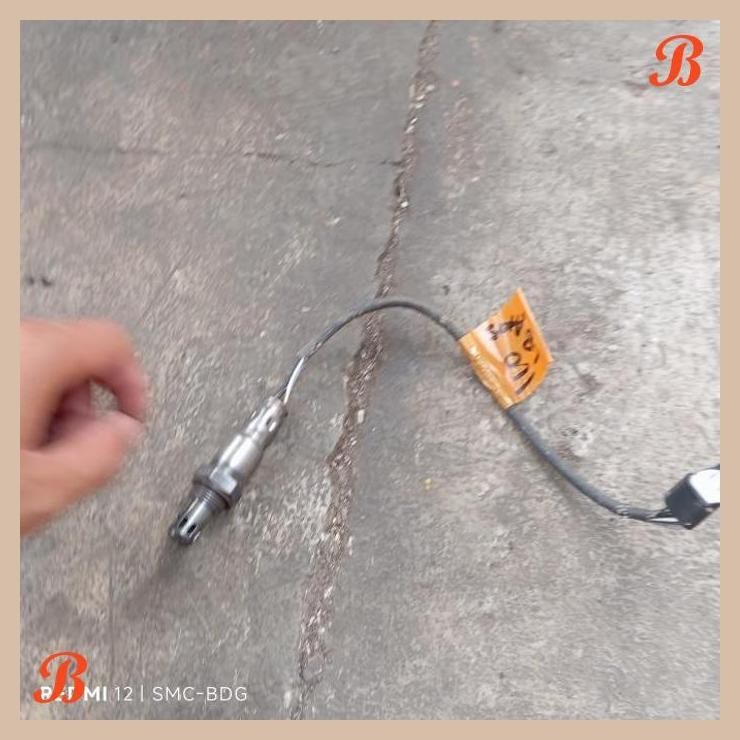 | SMB | SENSOR OKSIGEN O2 KNALPOT NISSAN LIVINA L10 BAGIAN ATAS ORI NTK
