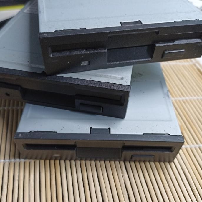 Floppy Disk Drive Fdd Disket 1.44Mb Pembaca Disket