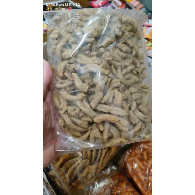 

Keripik usus crispy wahyu renyah