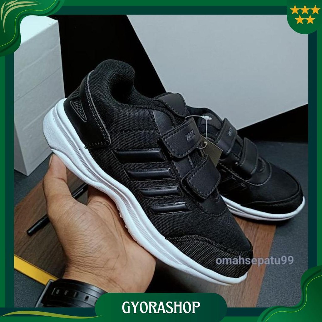 Sepatu Boot Anak Sekolah Laki Laki  Hitam Putih  Polos Pabrikan Ori