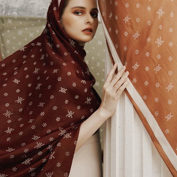 KHANAAN + MONOGRAM SILK SCARF + MAROON