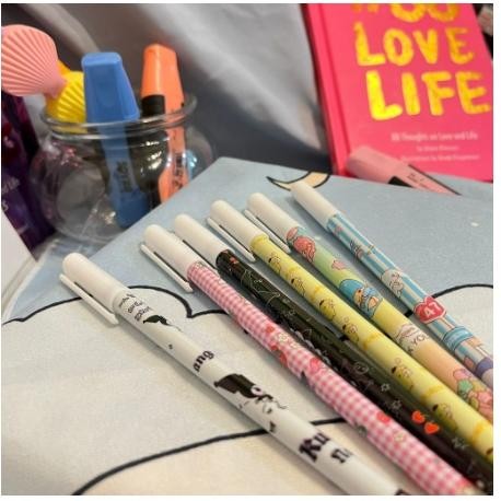 

tu-67 Pulpen Pena Bisa Di Hapus Karakter Animal Lucu / Erasable Pen Gel Hewan Ajaib Alat Tulis Sekolah Berkualitas