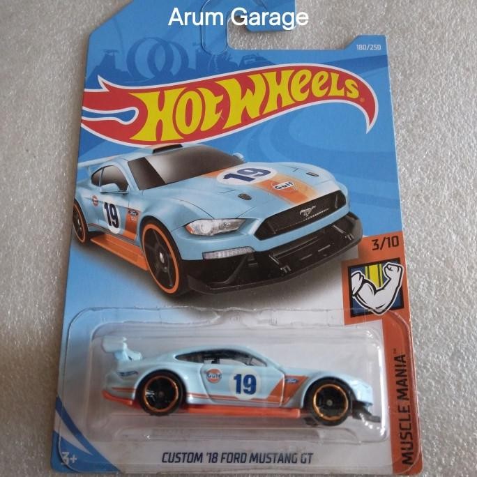 HOT WHEELS 18 FORD MUSTANG GT. CARD MUSCLE MANIA. TAMPO GULF. SPOILER.