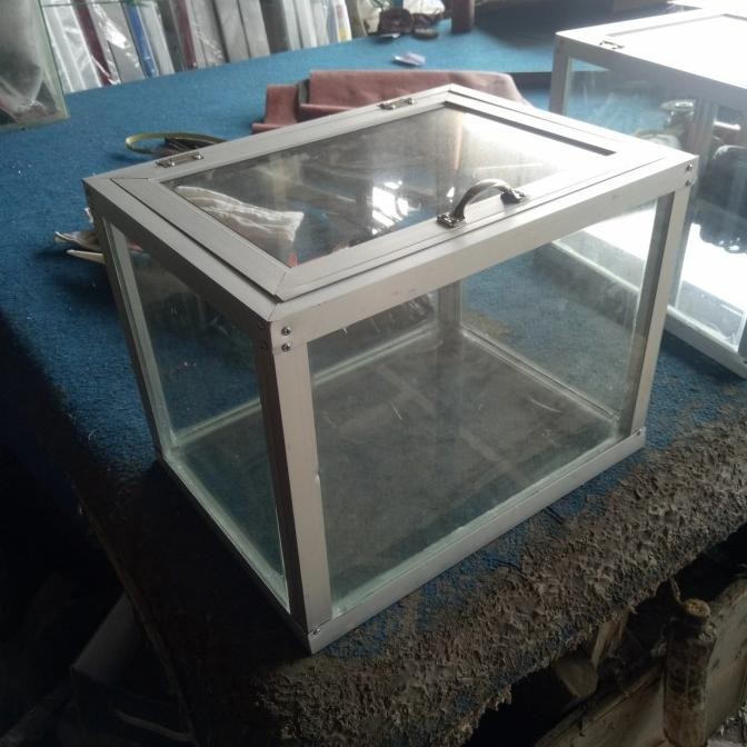 ETALASE KACA ALUMINIUM JUALAN JAMBU KRISTAL BUAH BUAHAN MULTIFUNGSI KOKO
