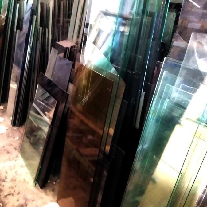 kaca riben jendela rumah