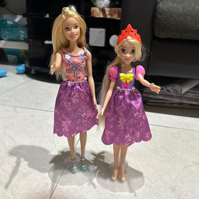 Aksesoris Boneka barbie princess baju rok murah