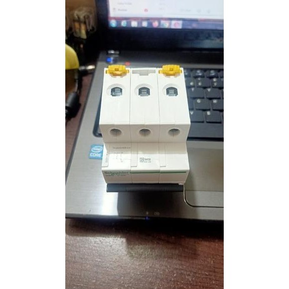 mcb 3 phase schneider IK60A 32A 4,5kA kurva C original