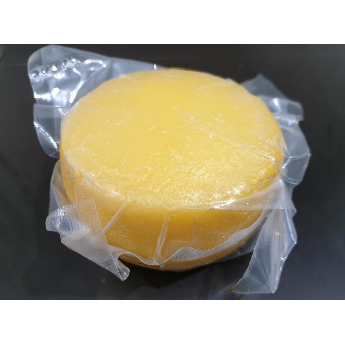 

Keju Belanda Cheddar Premium Class