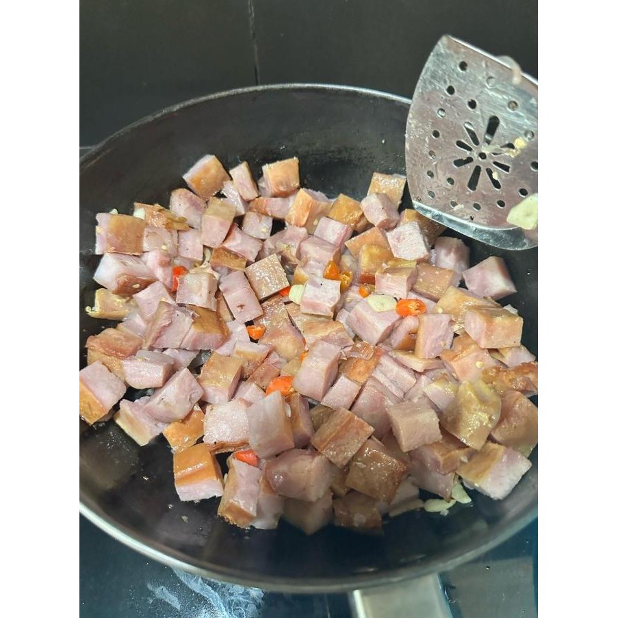 

Grosir Smoked Pork Bacon Bits (Bacon Babi Bits) 500 Gram