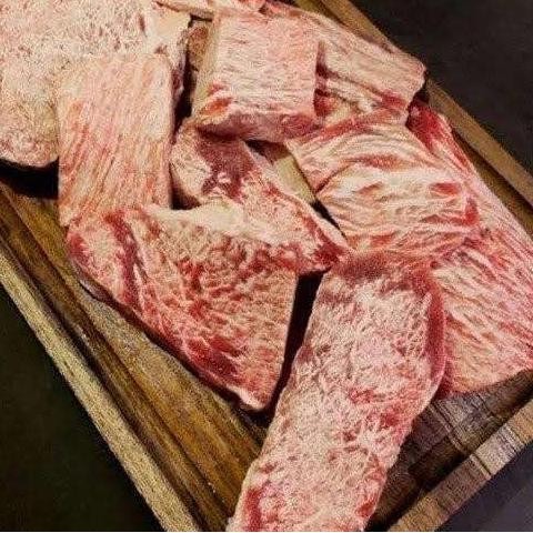 

Sale Steak Daging Sapi Meltique Mess 1Kg (Non Halal)