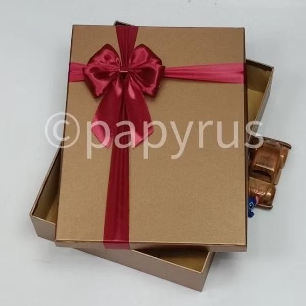 

Papyrus 30x40 tinggi 10cm Kotak Kado Gift Box Hadiah murah
