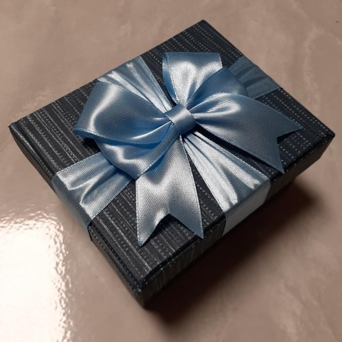 

SELENAVY HARDBOX CANTIK GIFT BOX BLUE NAVY murah