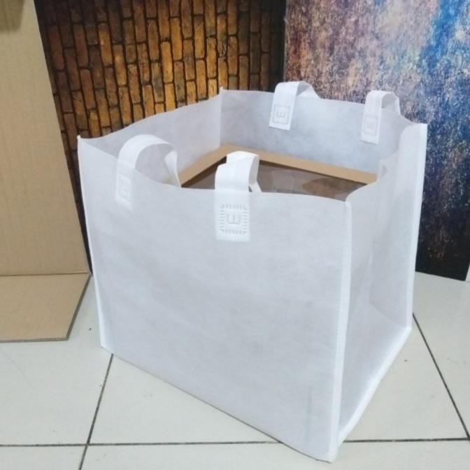 

tas kain spunbond ukuran 20/22/25 ( per pack isi 12pcs ) bahan Tebal murah