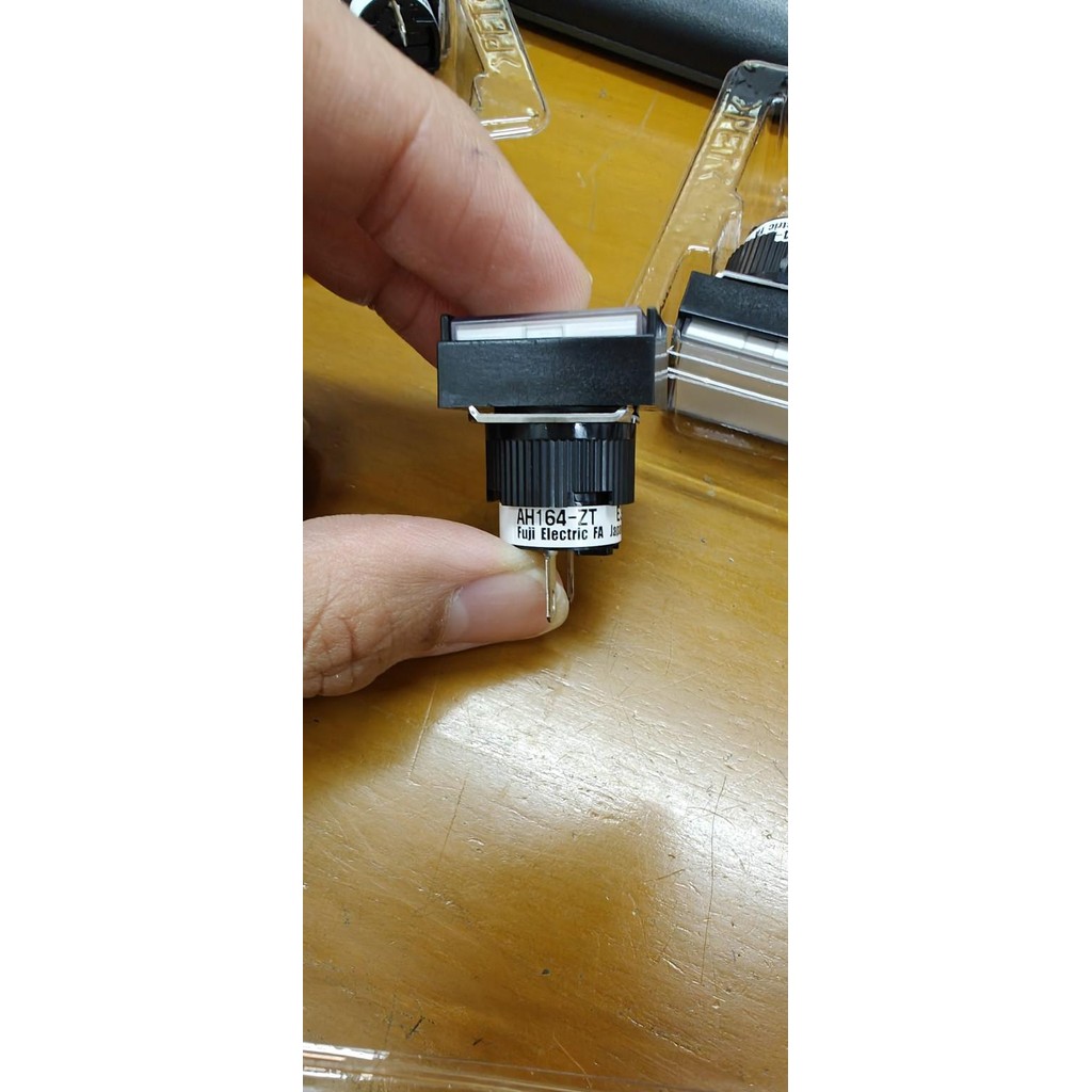 Pilot Lamp Kotak Fuji Ah164-Ztge3 Ah164-Ztye3  Ah164-Ztwe3 Ah164-Ztre3 New Stok