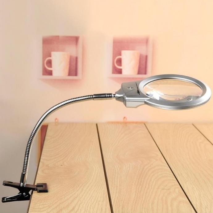 

Sale! Lampu Meja + Kaca Pembesar untuk baca / service elektronik