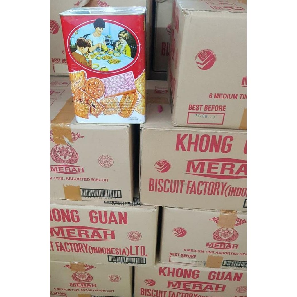 

Grosir Khong Guan Biscuit Red Segi Assorted 1600Gr Isi 6 Kaleng Perdus