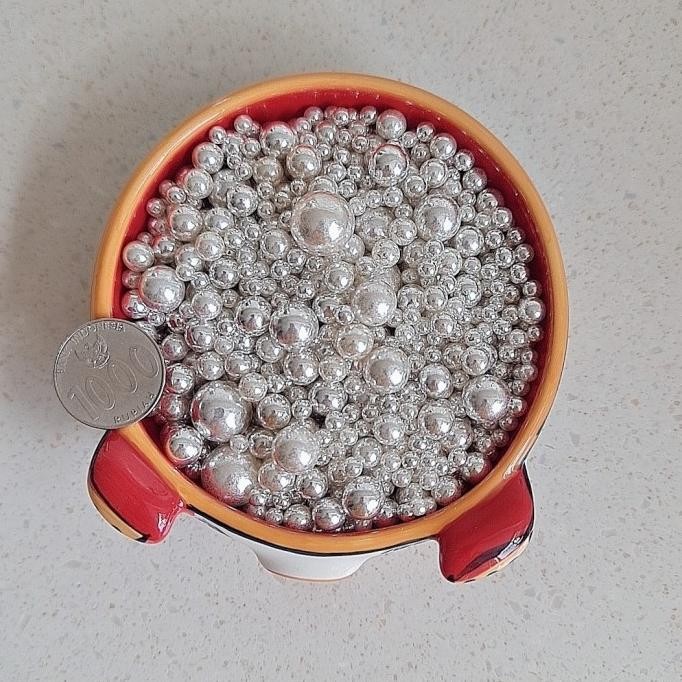 

Sprinkle mutiara silver bermacam size, hiasan kue hiasan cupcake nUg