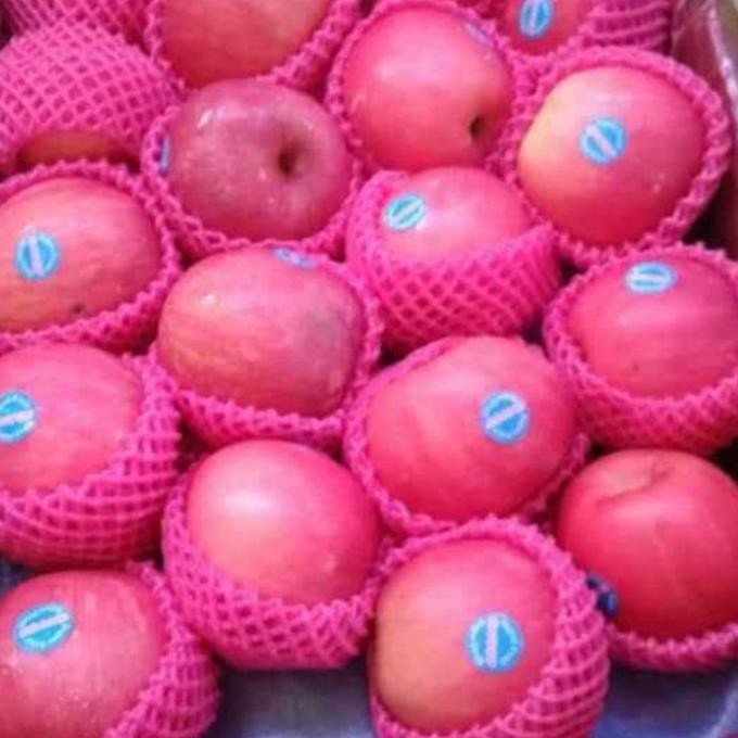 

Apel Fuji Super Premium Buah Segar Fresh 1 Kg nUg