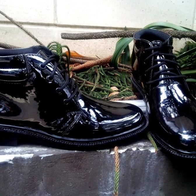 Sepatu PDH kilap TNI AD