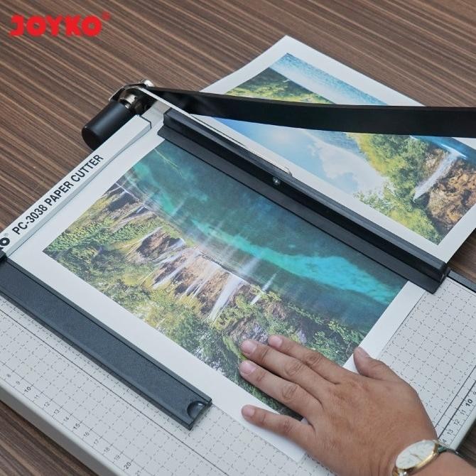 

dw-45 Ez23 PAPER CUTTER JOYKO B4 ORIGINAL ukuran B4 PC 3038 / PEMOTONG KERTAS PC-3028 Berkualitas Berkualitas