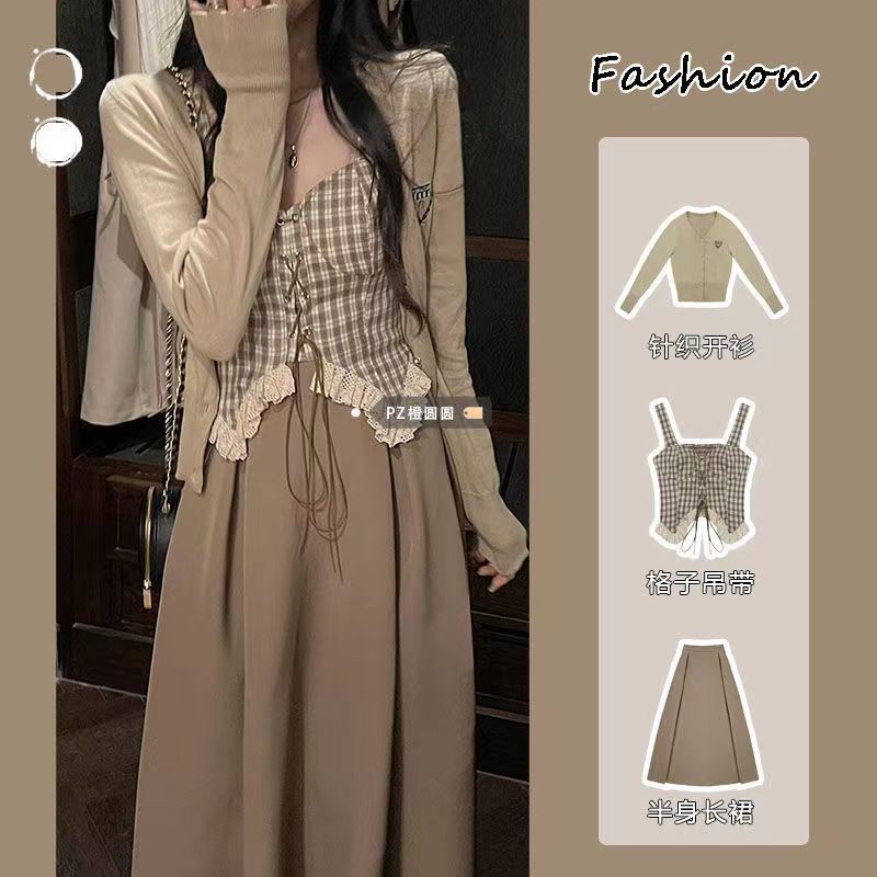 Set Tiga Potong Wanita Musim Gugur Gaya Retro Hong Kong Baru Rompi Pita Kotak-kotak Cardigan Rajut R