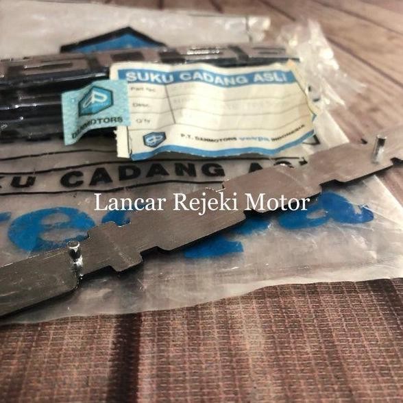 EMBLEM VESPA STRADA P150SE