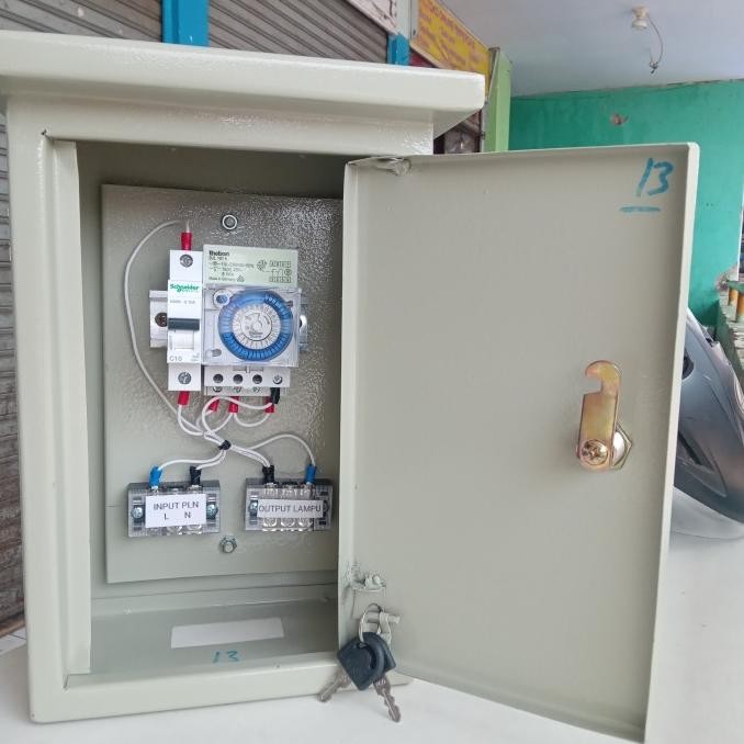 panel lampu taman otomatis / timer theben+box+mcb 10A/16A [terbaik]