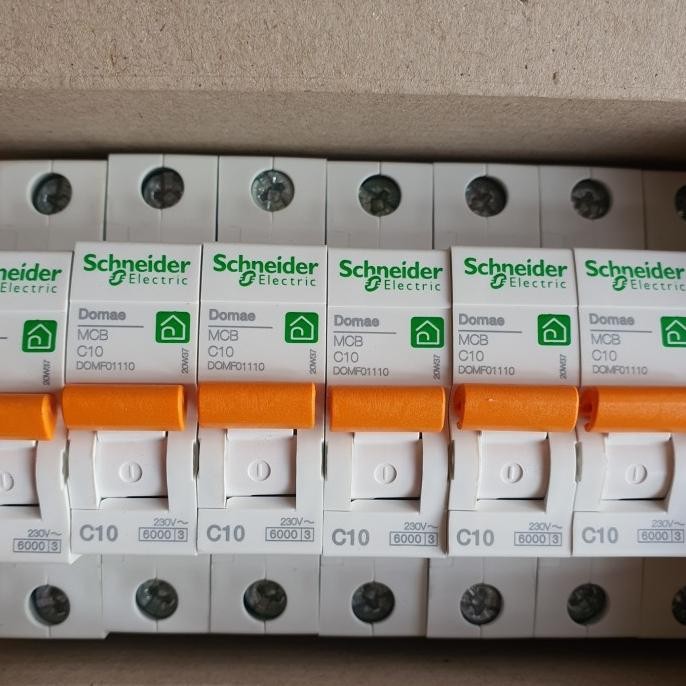 Spesial Mcb Schneider 25A 1P Domae Dom11344Sni / Mcb Schneider 25Ampere 1Phase
