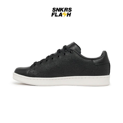 ADIDAS Stan Smith Core Black Chalk White Sepatu Sneakers Wanita - GX6297 - Size 39.3