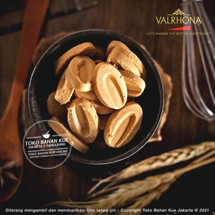 

Sale Valrhona Dulcey 32% 1Kg Blond Chocolate Couverture Cokelat Cream