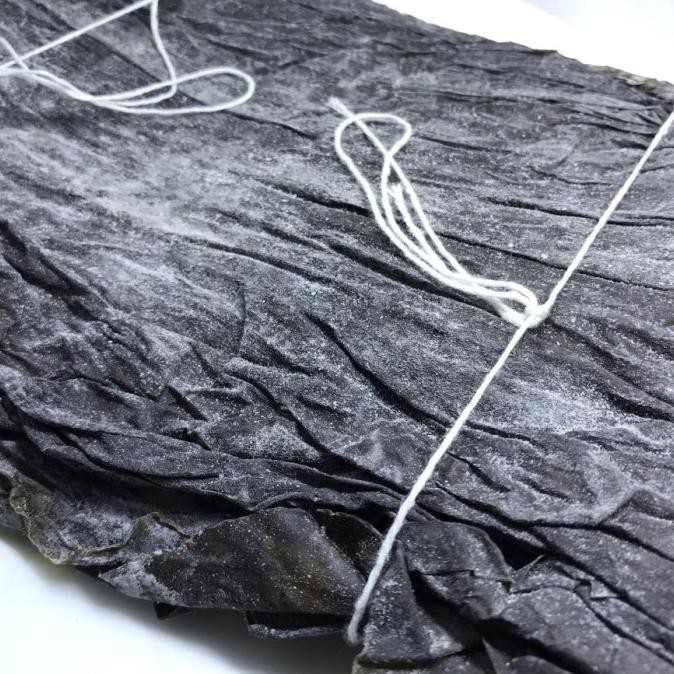 

Sale Dry Seaweed / Konbu / Rumput Laut Kering/ Kelp - Sun-Dried - 500Gr