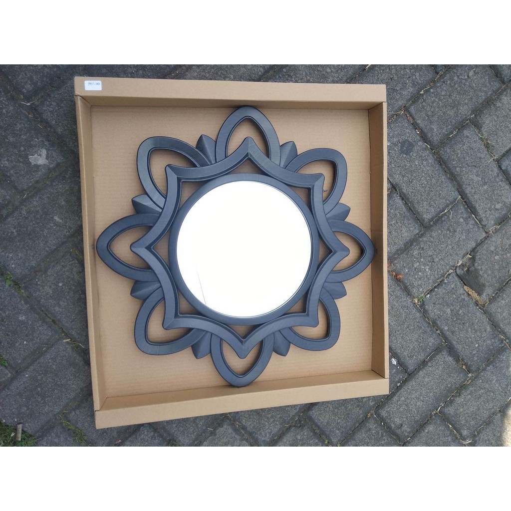 CERMIN DINDING MOTIF UKIR KAYU BULAT KLASIK