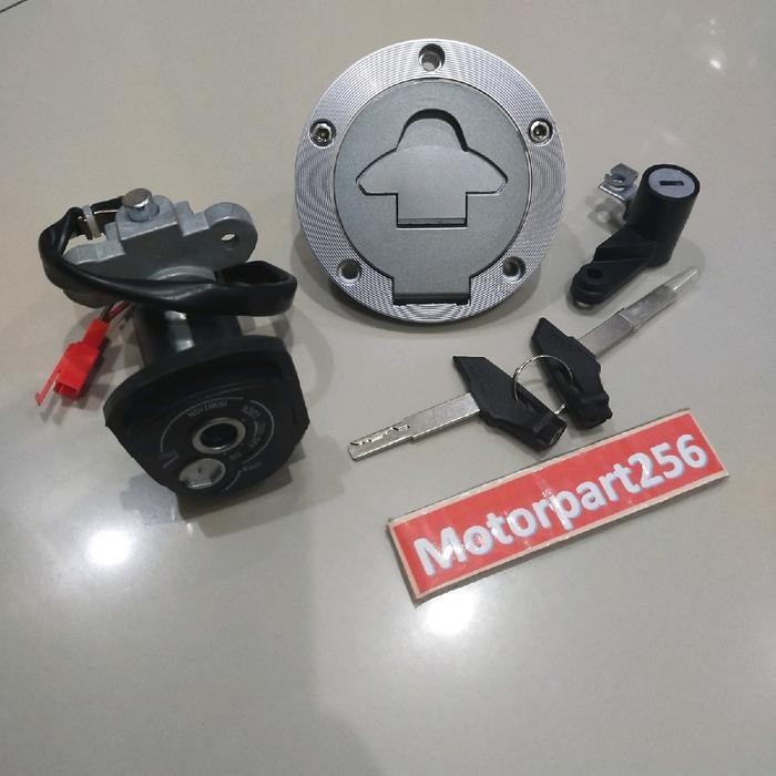 Kunci Kontak Set Plus Tutup Tangki R15 V1 Dan V2 Original Dan Terpercaya