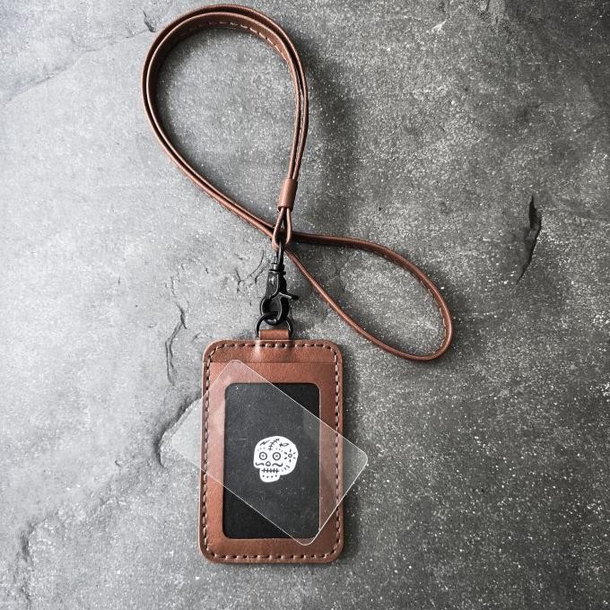 

BDS BROOKS BROWN - Handcrafted leather Lanyard ID card Holder, triple slot murah