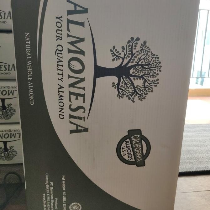 

Murah Kacang Almond Mentah Almonesia 1 Karton 22.68Kg