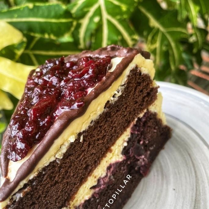 

Murah Low Carb Gluten Free Keto Cherry Black Forest Cake Slice