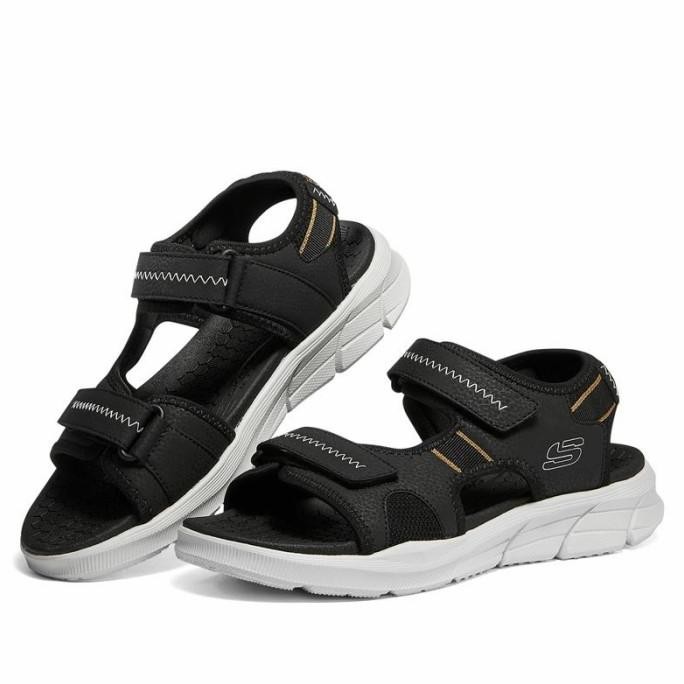 Skechers Sendal Pria EQUALIZER 4.0 SANDAL Black /White