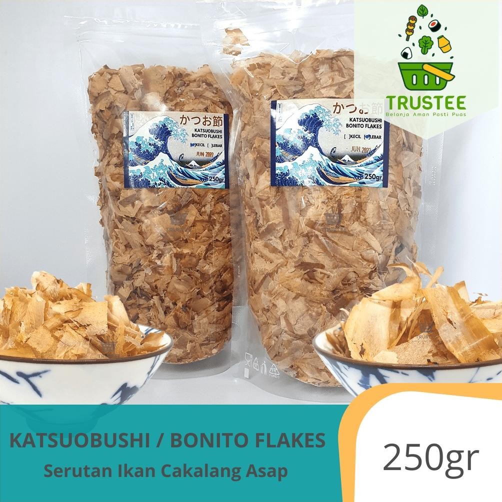 

Sr-32 Katsuobushi / Shaved Bonito Flakes / Ikan Cakalang Asap Serut 250Gr
