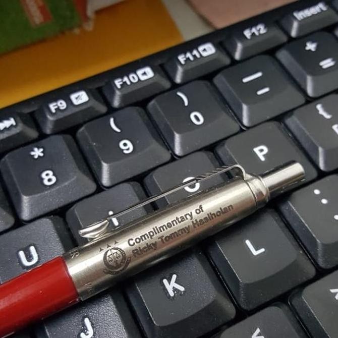

Tersedia Pulpen Parker Jotter Spc Ballpoint Merah Crome Trim (Klip Silver)